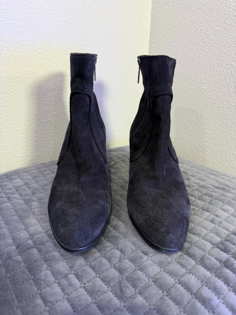 Aquatalia Fortuna, Women's Navy Blue Suede Heeled Ankle Bootie, size 9.5 - Picture 2 of 10